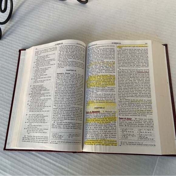 Holy Bible NAB School And Church Edition The New American Bible - Picture 11 of 16